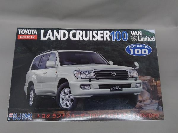1/24 TOYOTA LANDCRUISER 100 VAN